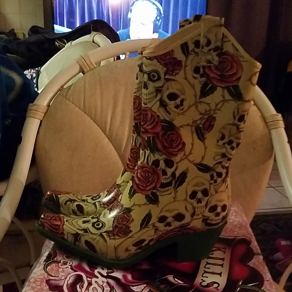 Nomad Cowboy Boots - Picture 2 of 7